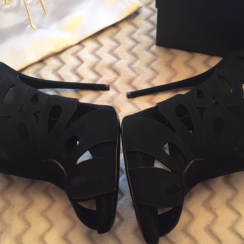 Giuseppe Zanotti NIB Heels Sz 39.5 - Picture 4 of 7
